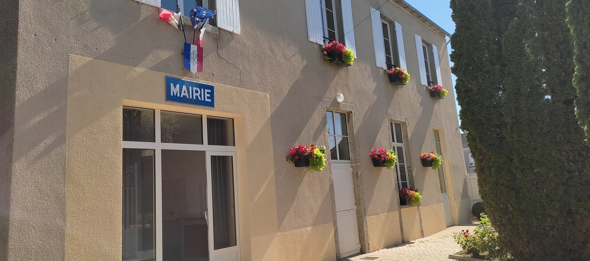 Mairie de Thignonville au cœur du Pithiverais dans le 45 Loiret